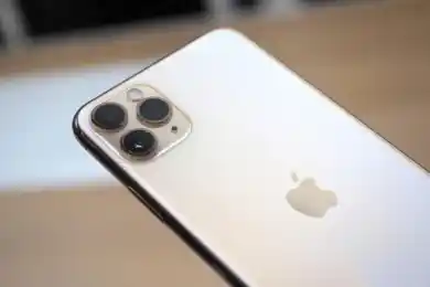 Взял "айфоном": акима района Байконыр подозревают в получении взятки 