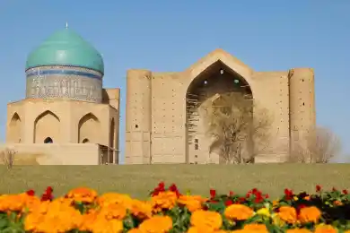 Глава государства прибыл в Туркестанскую область