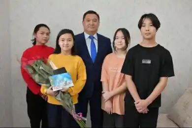 Глава государства исполнил желание юной акмолинки