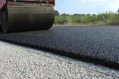 «Не выдерживает»: дороги в Казахстане будут покрывать более долговечным битумом   