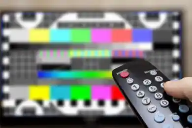 Казахстанцев предупредили об отключении ТВ и радио