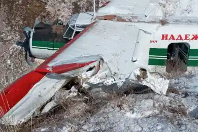 В пос Боролдай самолет АН-2 приземлился в овраг - фото