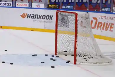 Хоккеисты "Торпедо" уничтожили "Барыс" в Астане 