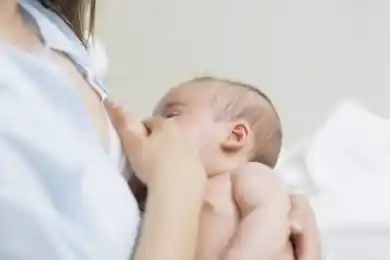 Цой ответил, начнут ли в Казахстане прививать кормящих матерей, как в России