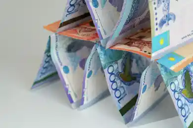 Парламент принял закон о наказаниях за рекламу финансовых пирамид