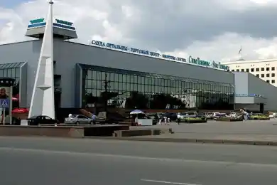 В акимате назвали цену выкупа здания ЦУМа в столице Казахстана