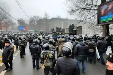 «Одна из бандитских группировок расположилась в отеле Алматы» - Президент Казахстана