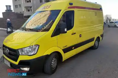 Медики прокомментировали слухи о смерти жителя Алматы после вакцинации