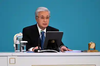 Президент Казахстана предложил пересмотреть полномочия депутатов маслихатов