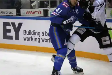 У Орехова - гипс: два игрока Барыса пропустят несколько матчей