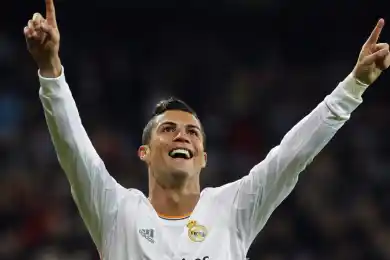 Официально: Криштиану Роналду возвращается в Манчестер Юнайтед