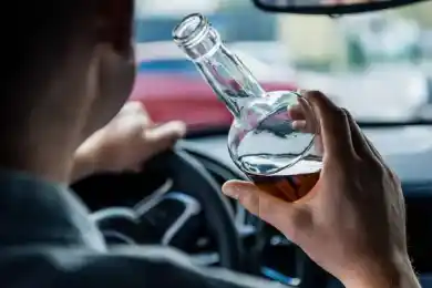 «Не слишком ли много?» Сенатор Кожаев высказался о смягчении наказания за езду в нетрезвом виде