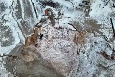 Из-за возникшей угрозы поиск упавшего автобуса в Павлодарской области могут приостановить