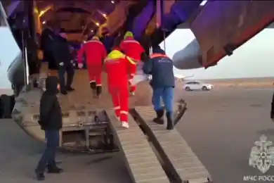 Самолет МЧС России забрал из Актау 9 пострадавших в авиакатастрофе россиян