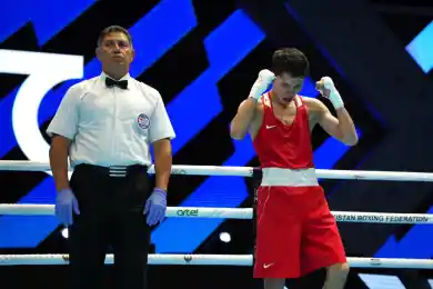 Ташкенбай взял "золото" и поцеловал ринг в Ташкенте