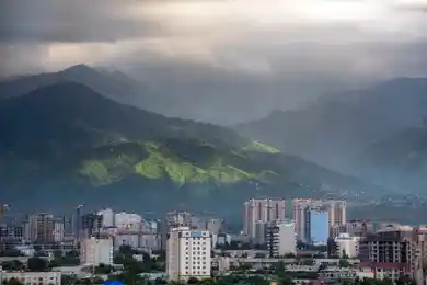 Алматы и Шымкент перешли в «зеленую» зону