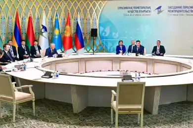 Премьер-министры ЕАЭС провели заседание в узком составе