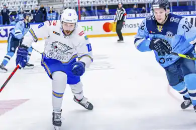 Барыс победил "Сибирь" и вышел в плей-офф