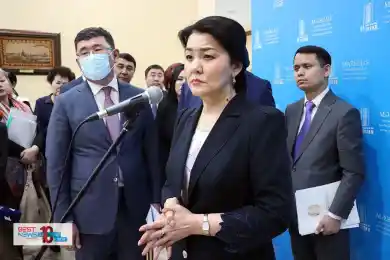 Экс-министр здравоохранения Ажар Гиният получила новую работу