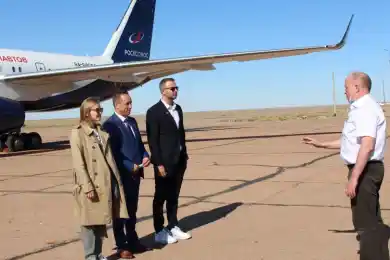 Актриса Юлия Пересильд прибыла на Байконур для подготовки к полёту в космос - фото