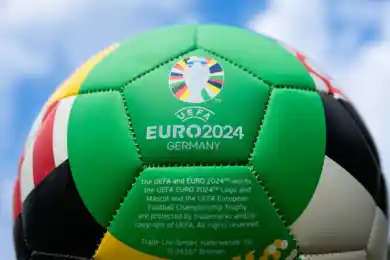 Англия вытащила матч со Словакией и вышла в 1/8, Испания разгромила Грузию