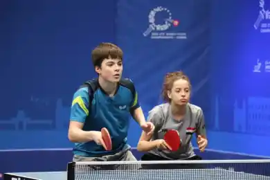 Алан Курмангалиев стал чемпионом мира в паре