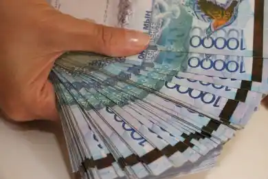 Воспитатель детсада в Нур-Султане повесила 4 онлайн-кредита на свою коллегу