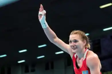 Хальзова начала с нокдаунов защиту титула в Стамбуле