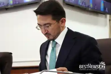 "Не хочу сидеть и менять": глава МЦРИАП РК о дискомфорте в случае отмены телефонного кода +7