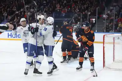 "Барыс" вырвал боевую победу в матче с "Металлургом"