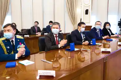 Министра сельского хозяйства РК наградили орденом