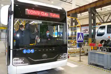 Аскар Мамин сел за руль «Yutong» - в Сарани открыли новое автопроизводство