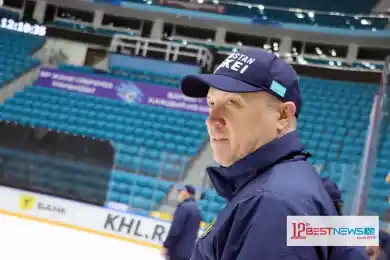 "Лихотников за троих носит рояль": Олег Болякин о трудных победах над Японией и Кореей и критике болельщиков Барыса