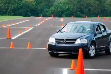 Женщины-депутаты Мажилиса предложили запрет на онлайн-подготовку будущих водителей в Казахстане