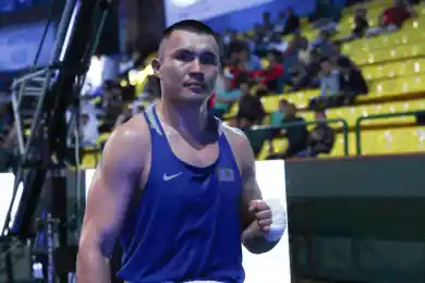 Знаменосец Кункабаев сделал первый шаг к медали на Олимпиаде2020