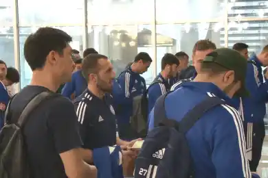 Сборная Казахстана по футболу прилетела на матч со Словакией без лидера