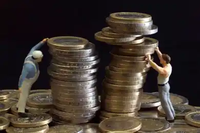 «Многомиллионые премии»: Депутат Перуашев критикует непрозрачность квазигоссектора