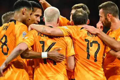 Нидерланды на последних минутах вырвали победу у Сенегала