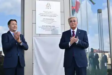 Глава государства посетил штаб-квартиру СВМДА в Астане