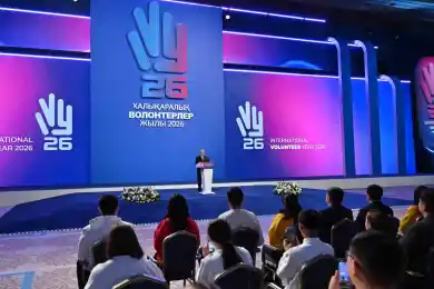 Президент Казахстана отметил вклад волонтеров