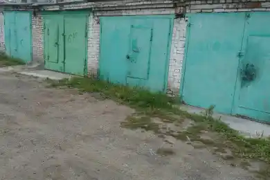 Астанчанин украл чужие ворота и сдал их металлопрокат