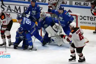 Как Михайлис и Карлссон добыли победу над "Авангардом": фото