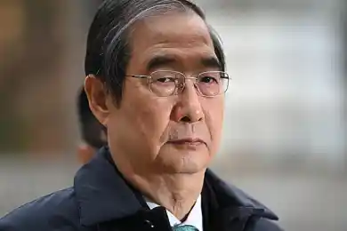 Экс-премьера Южной Кореи приговорили к 23 годам за соучастие в мятеже