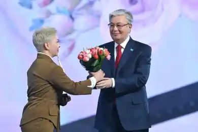 «Наш мудрый народ всегда почитал матерей и заботился о дочерях» - Токаев