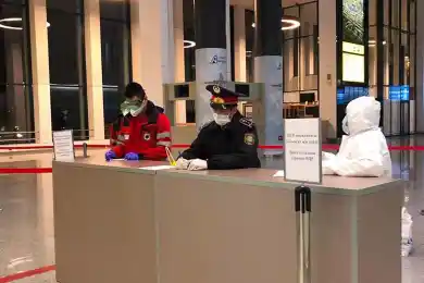 В Нур-Султане 108 прилетевших пассажиров отправили на ПЦР-тесты