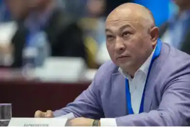 Какой контракт Черчесов получил в сборной Казахстана? Интервью с Адилетом Барменкуловым