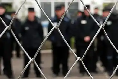 Радость для зэков: осужденным увеличили вес передач и время телефонных переговоров