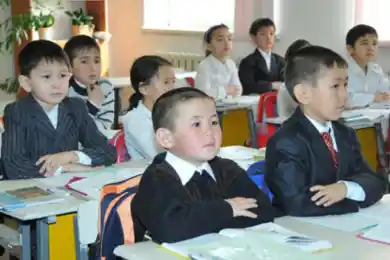 МОН: Более 50% школ в Казахстане нуждаются в обновлении мебели