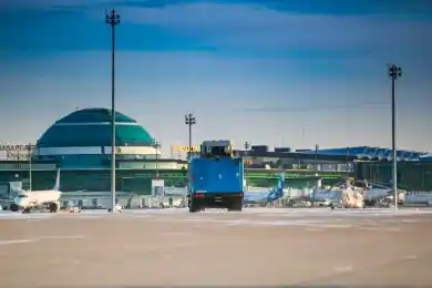 В аэропорту Астаны на прилет и вылет задерживается часть рейсов