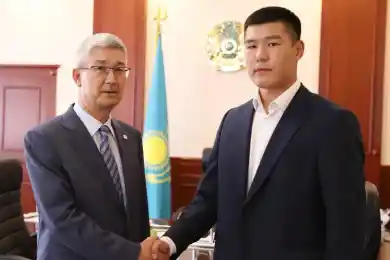 Аким дал бата Бекзаду перед Олимпиадой в Токио